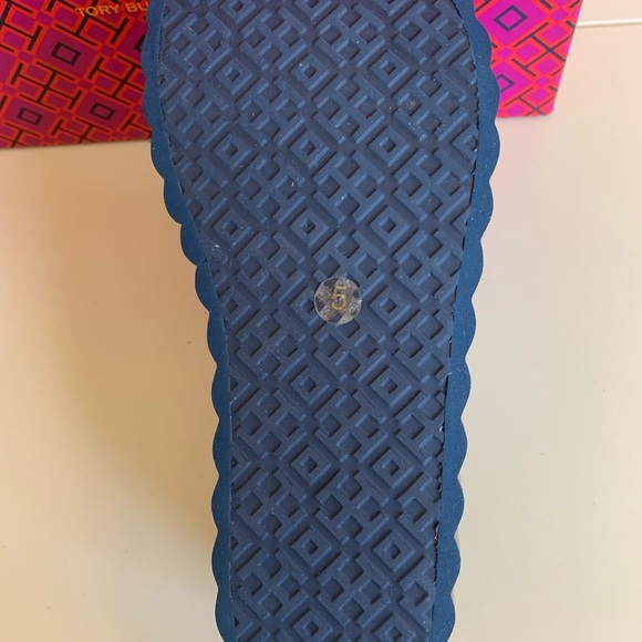 TORY BURCH SCALLOP WEDGE PLATFORM SANDALS SIZE 5 - Picture 11 of 15